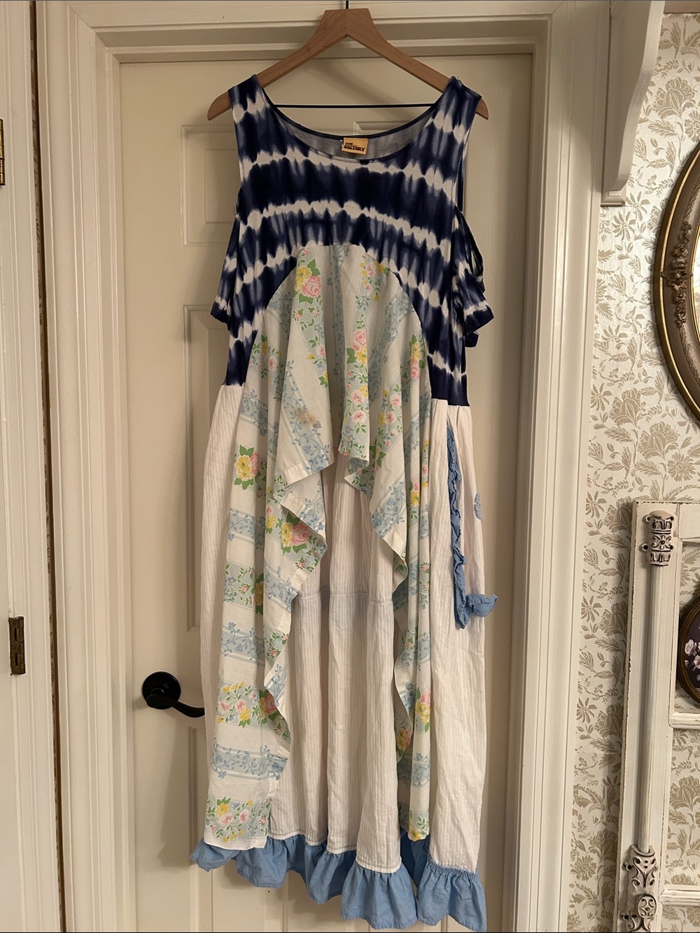The Morgan Factory hi-low ruffle cold shoulder tunic